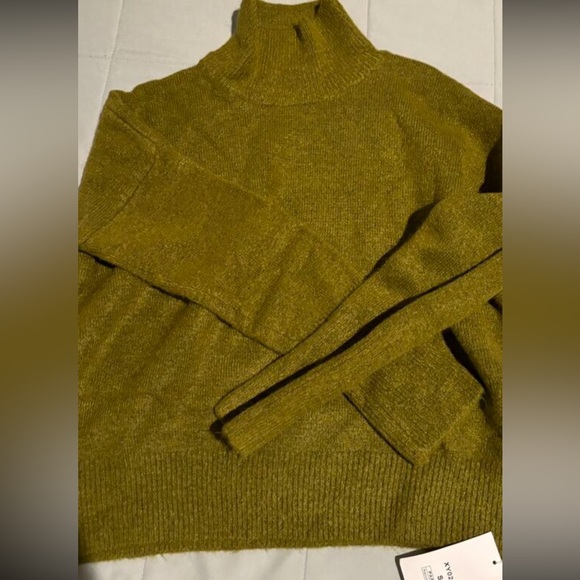 Olive Green Knit Turtleneck Pullover Sweater Long Sleeve Drop Shoulder - Picture 13 of 17